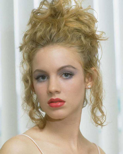 updos for prom short hair. This works best with short to